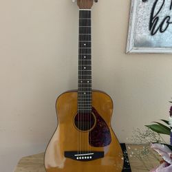 Yamaha Junior f1 Acoustic Guitar