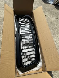2013-2017 Dodge RAM Raptor Glossy Black Replacement Mesh White W/Lights