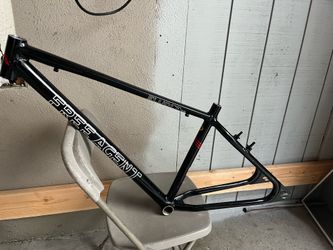 Free agent frame 29er