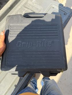 Nail gun