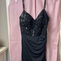 GORGEOUS Ashley Lauren Spaghetti Strap Sequin Corset Beaded Bodice Homecoming/Evening Dress 