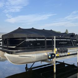 2022 StarCraft Tritoon Pontoon boat for Sale 