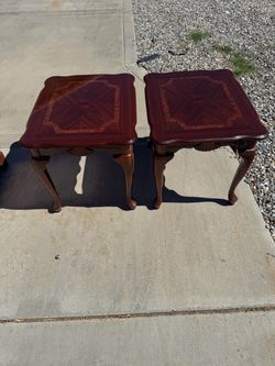 Two End Tables Set $35