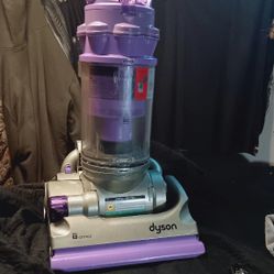 Dyson  Sucks good