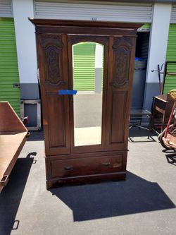 Armoire