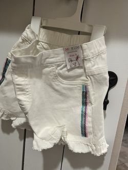 Brand New! Girls Short!