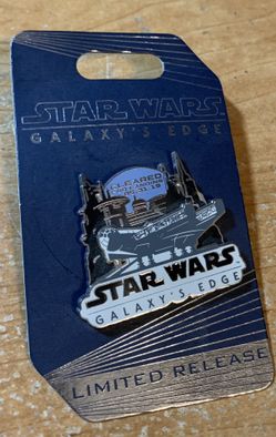 Disneyland Galaxy’s Edge Limited Pin