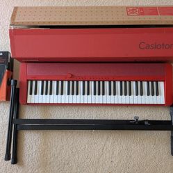 Casio Casiotone CT-S1 Digital Piano 61 Key Keyboard + Sustain Pedal and  Stand