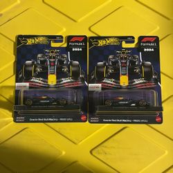 Hot Wheels Premium Formula 1 Red Bull Racing # 1 & # 11