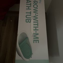 Grow With Me Bathtub