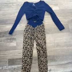 Gym set  Size small  New  Super stretch 