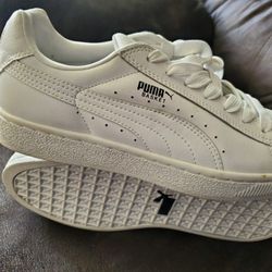 Puma sneakers