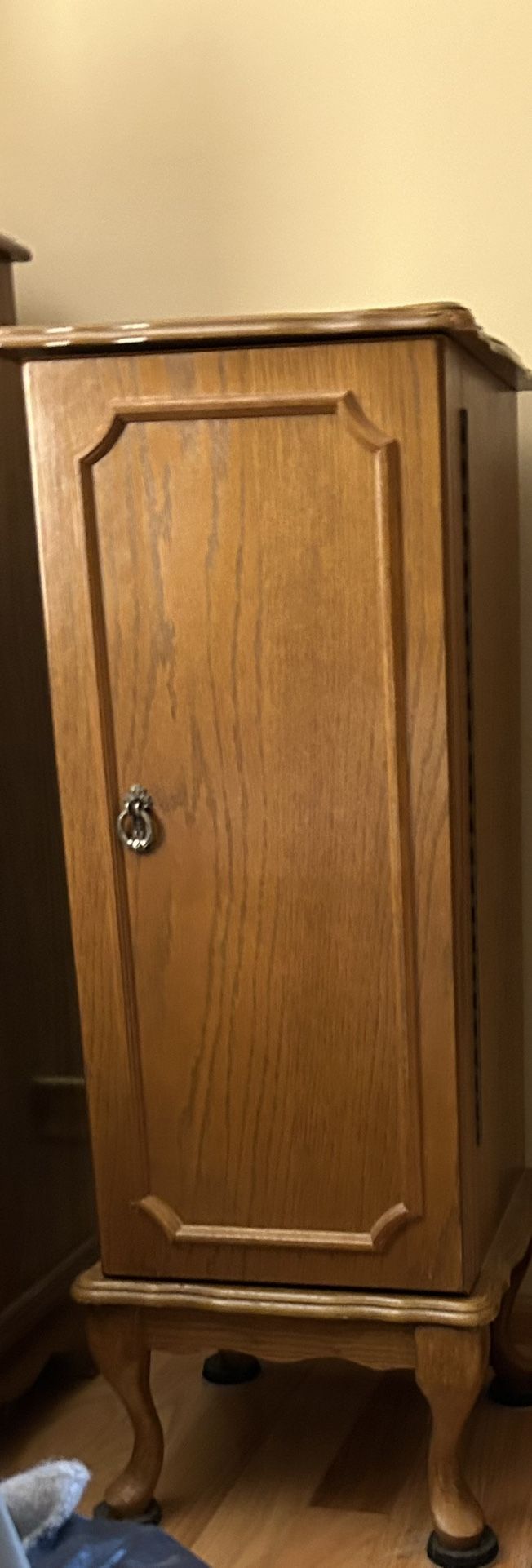 Wood Jewelry Armoire with Queen Anne Feet- Jewelry Not Included 😅