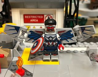 Lego Captain America Falcon