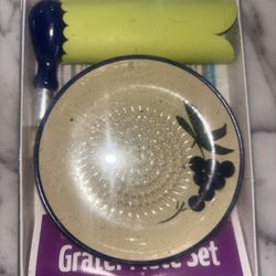 Garlic Grater + Peeler