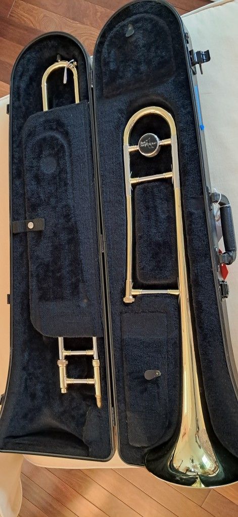 Trombone - Bach Aristocrat TB600 Used 