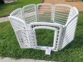 White Plastic Pet Playpen with Door