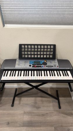 Yamaha piano keyboard