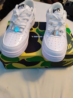 Triple white bapestas