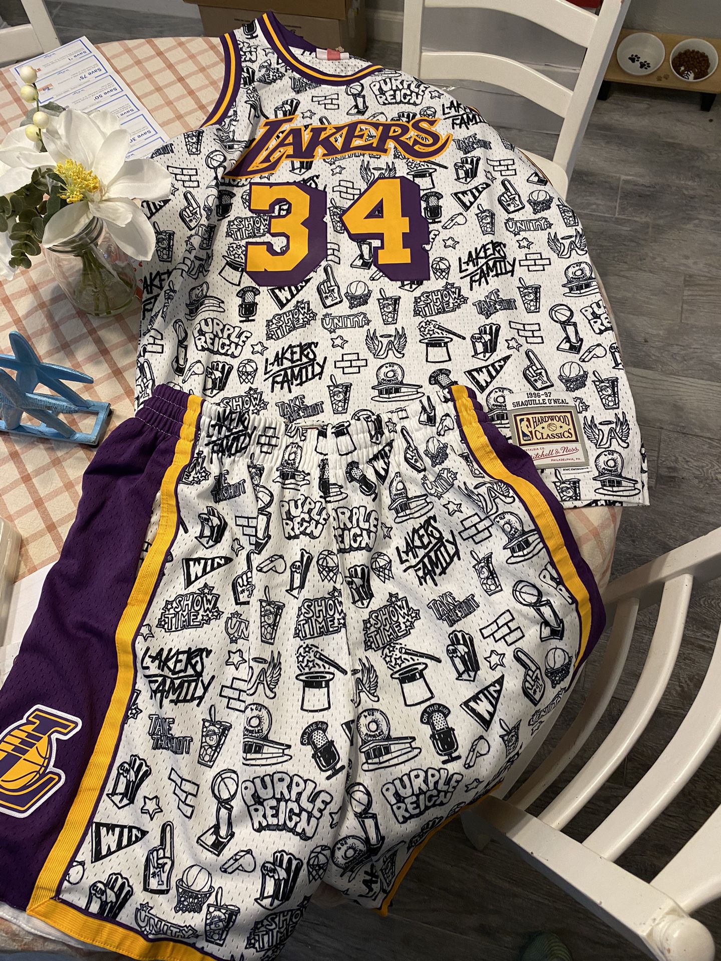 Los Angeles Lakers Mitchell And Ness Kit Xxl Jersey And Xl Shorts Stitched