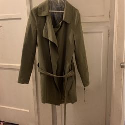 Lightweight Woman’s Coat