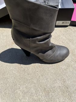 Women’s Shoes Size 7.5