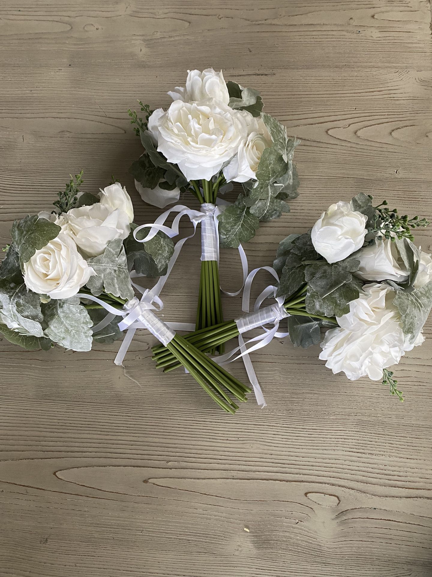 3 White Roses Bouquets