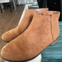 Girls Boots