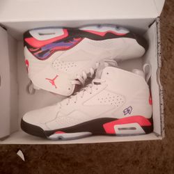 Men's Size 11 Jordan MVP Sneakers 