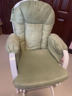 Nursery Glider Rocking Chair With Gliding Ottoman
