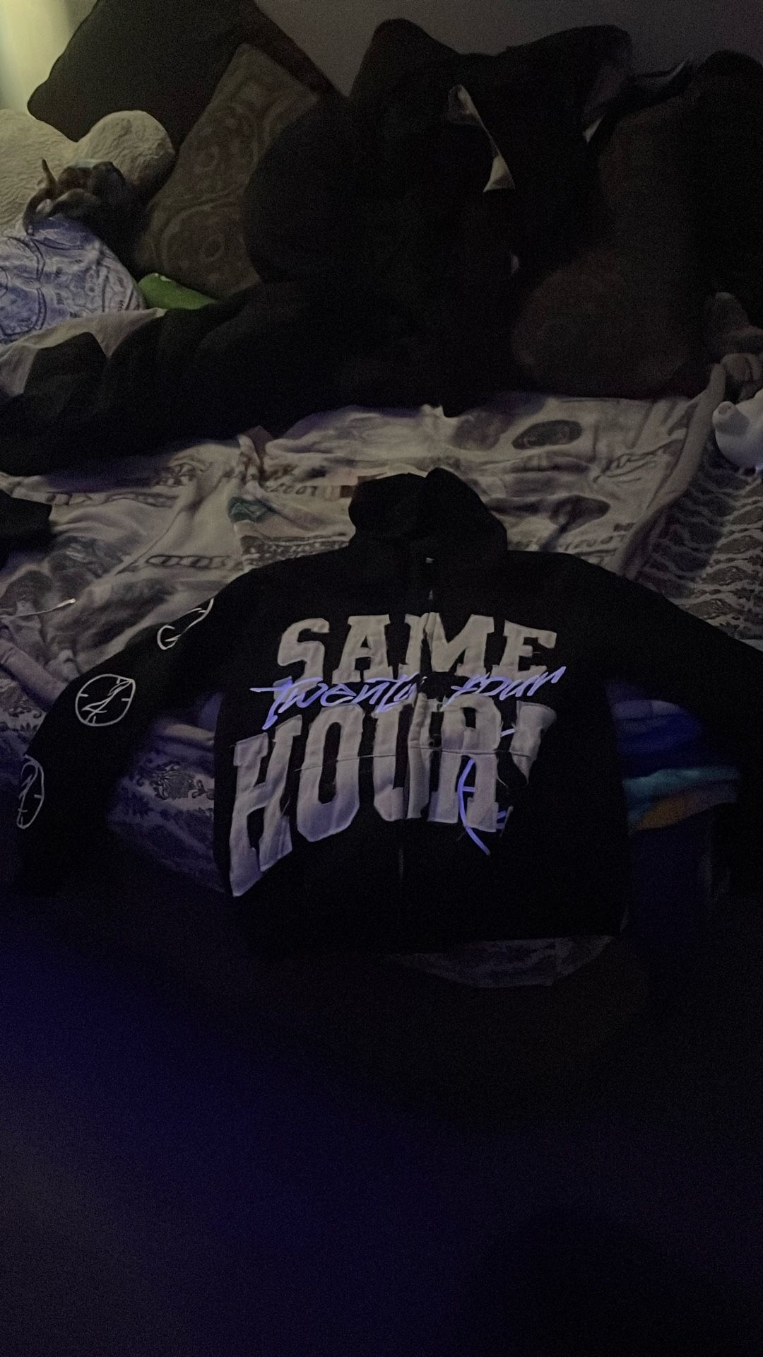 Men’s size small same hours hoodie