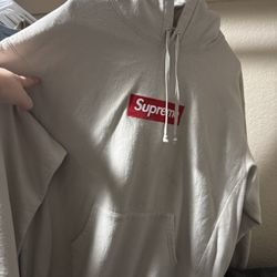 Supreme Box Logo Sweater 2024
