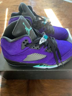Size 7.5 Jordan 5