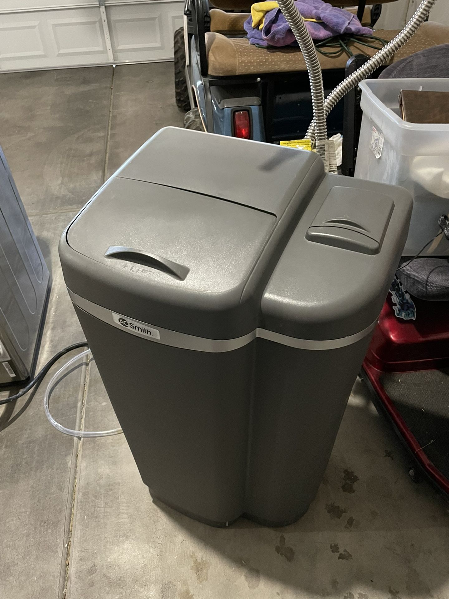 A.O. Smith 45000-Grain Smart Water Softener AO-WH-SOFT-450T