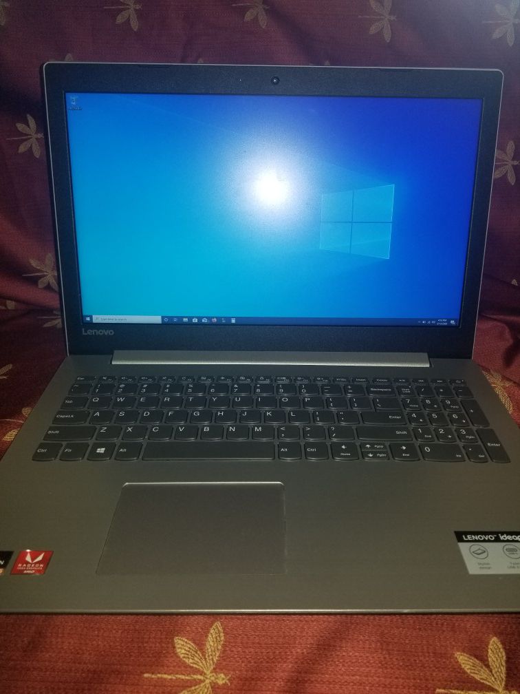 Lenovo Laptop IdeaPad 330 81D2005CUS AMD Ryzen 5 1st Gen 2500U (2.00 GHz) 8 GB Memory 256 GB SSD AMD Radeon Vega 8 15.6" Windows 10 Home 64-Bit