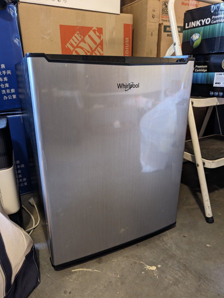 Whirlpool 2.7 cu. ft. Mini Refrigerator Stainless Steel (BC-75A)
