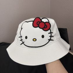 NWT San Francisco Giants 2024 Hello Kitty Bucket Hat SGA 05/11/24