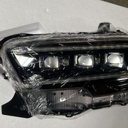 SEQUENTIAL LED PROJECTOR HEADLIGHTS TACOMA (2016-2023)