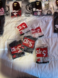 Supreme x Hanes Socks Multi-Pack