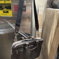 LOW PRICE MOVING- $280 + Tax Retail KATE SPADE JACK SPADE LEATHER LAPTOP BAG 