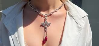 Necklace (T)