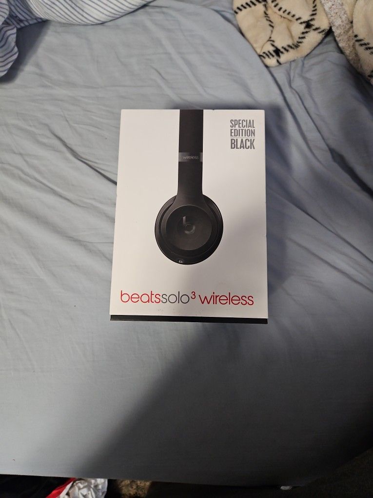 USED BEATS SOLO 3 WIRELESS