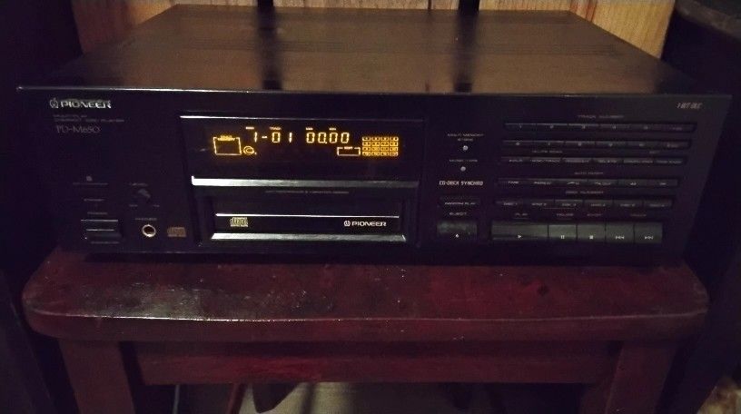 Excellent Stereo Component - CD Player