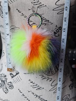 Lot E, 9 Color Genuine Fur Pom Pom Keychain + FREEBIE