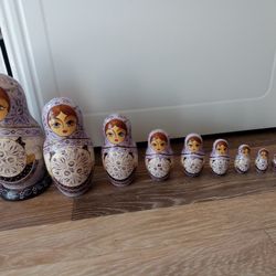 VINTAGE RUSSIAN STACK DOLLS