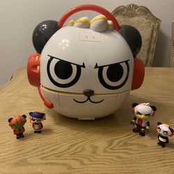 Ryan’s World Panda & Panda Figures