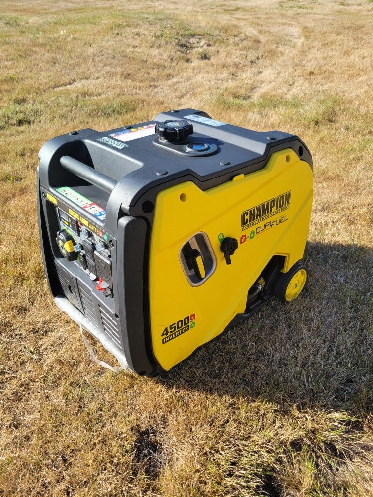 Champion 4500w Dual Fuel Inverter Generator