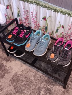 Variety of Women's size 6 Shoes