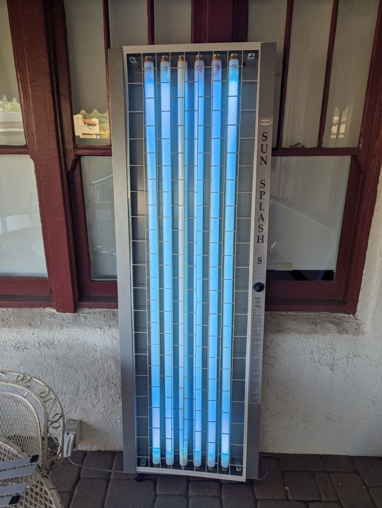 Sun Splash 8 Stand Up Tanning Unit