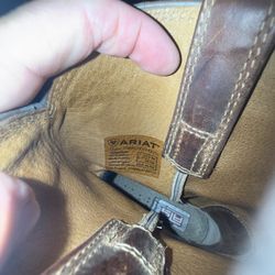 Ariat Mens/boys Leather Boots 6.5